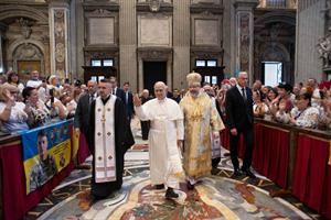 Il Papa: in Ucraina guerra insensata. Prego per una pace rapida